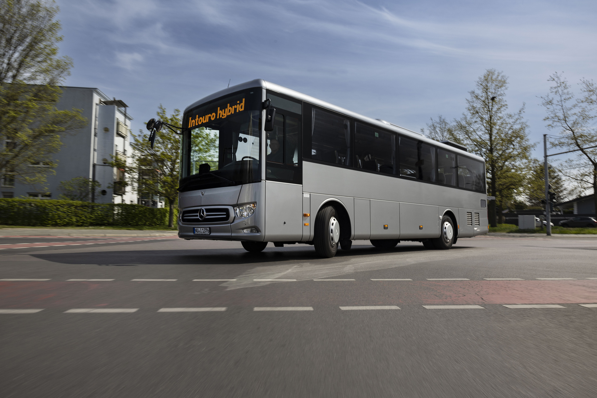 The compact Mercedes-Benz Intouro K hybrid inter-city bus