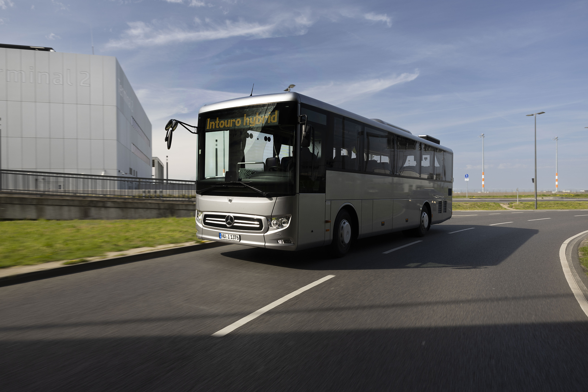 The compact Mercedes-Benz Intouro K hybrid inter-city bus