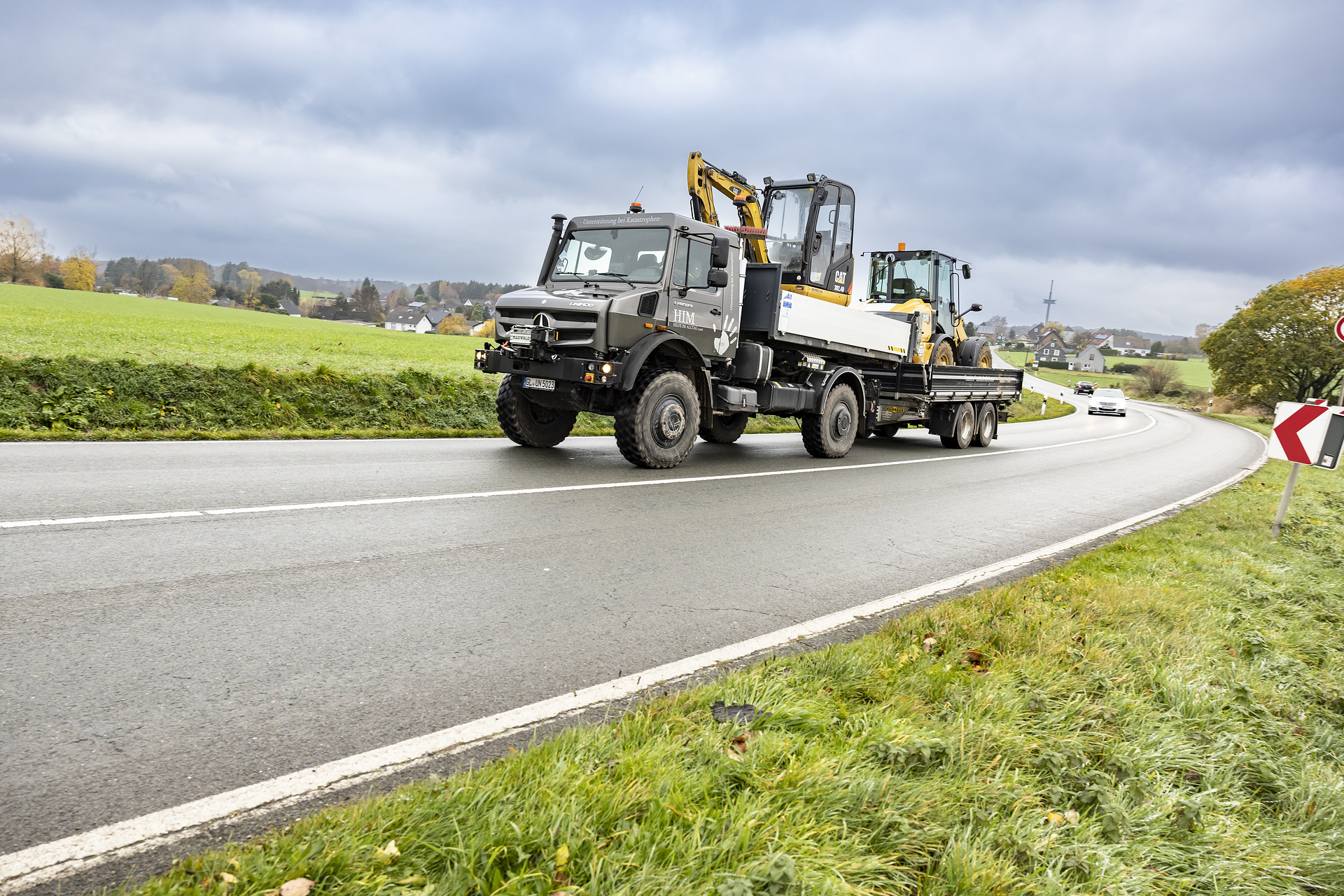 Mercedes-Benz Unimog U 5023 at demopark 2023: proven disaster relief helper for cities and municipalities in extreme weather situations