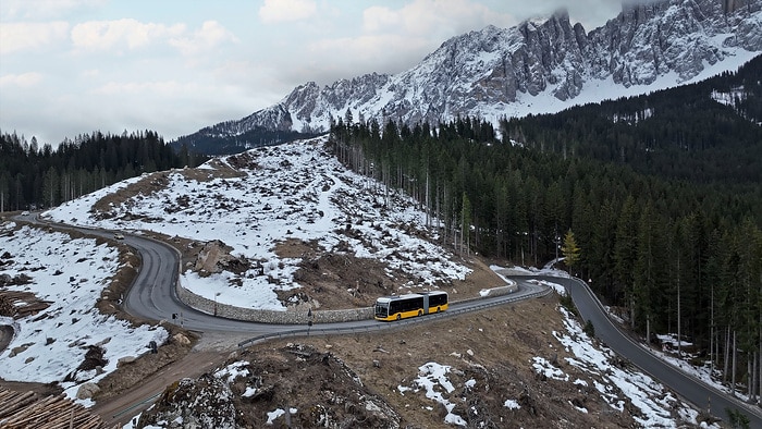 Herausforderung Alpen: Mercedes-Benz eCitaro fuel cell trotzt extremer Kälte und steilen Pässen