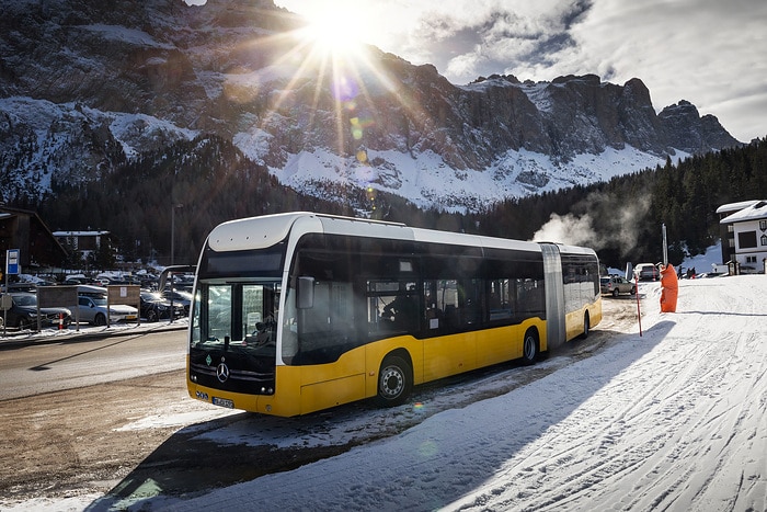 Herausforderung Alpen: Mercedes-Benz eCitaro fuel cell trotzt extremer Kälte und steilen Pässen