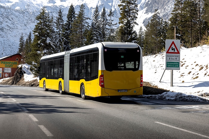 Herausforderung Alpen: Mercedes-Benz eCitaro fuel cell trotzt extremer Kälte und steilen Pässen