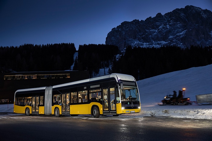 Herausforderung Alpen: Mercedes-Benz eCitaro fuel cell trotzt extremer Kälte und steilen Pässen