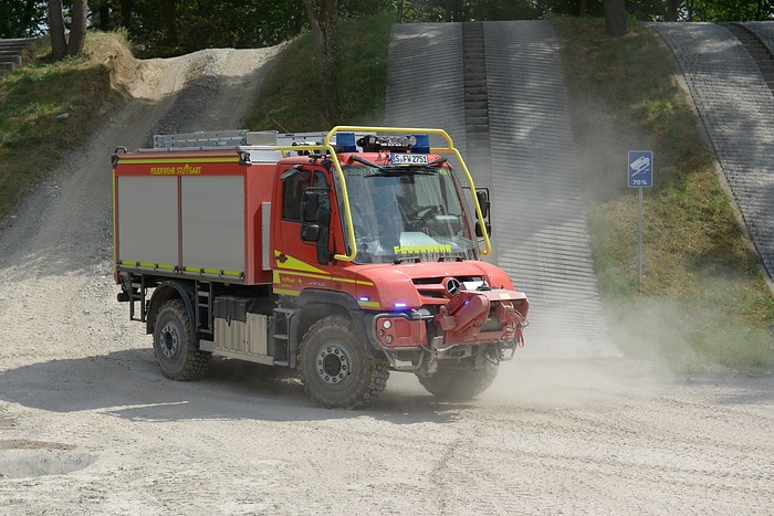 Verstärkung in Extremsituationen: Feuerwehr Stuttgart setzt auf geländegängige Unimog