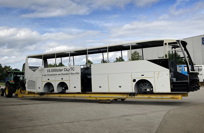 10,000th Setra 500 model series touring coach in action