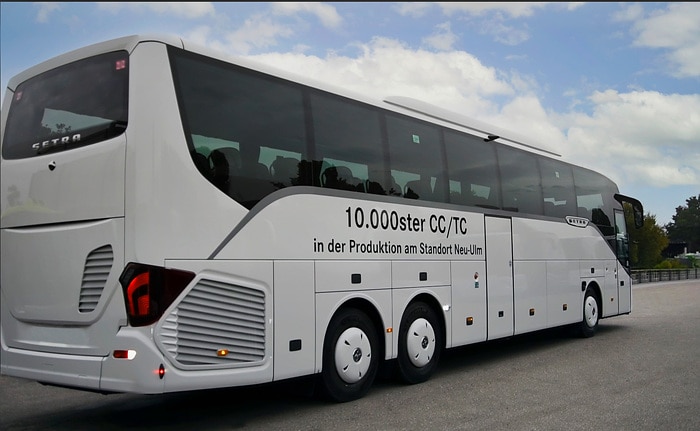 10.000ster Setra Reisebus der Baureihe 500 am Start