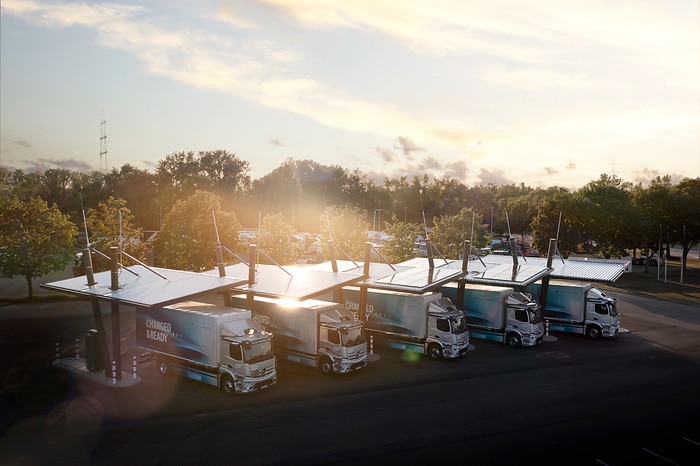 Daimler Truck bündelt Angebote rund um E-Infrastruktur und Laden in Europa unter neuer Marke TruckCharge