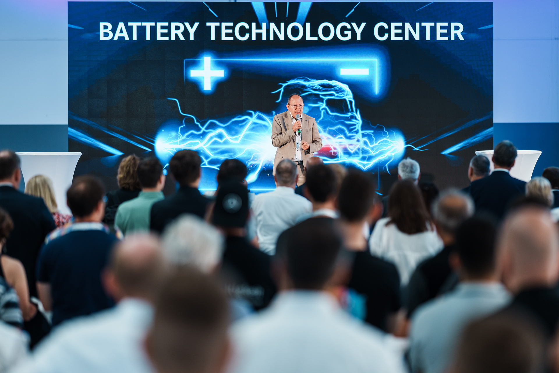 Battery Technology Center officially opened at the  Mercedes-Benz plant in Mannheim - series assembly of  the next battery generation at the site