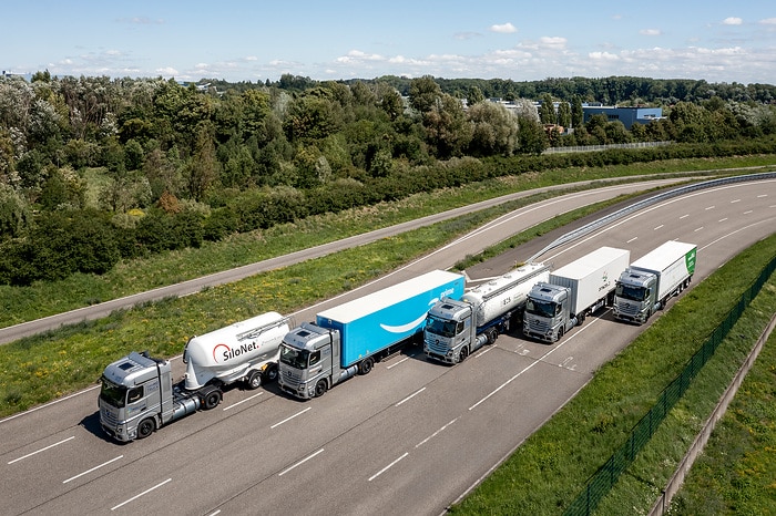Fuel cell trucks deployed in real-life operations: start of initial customer trials with Mercedes-Benz GenH2 Trucks