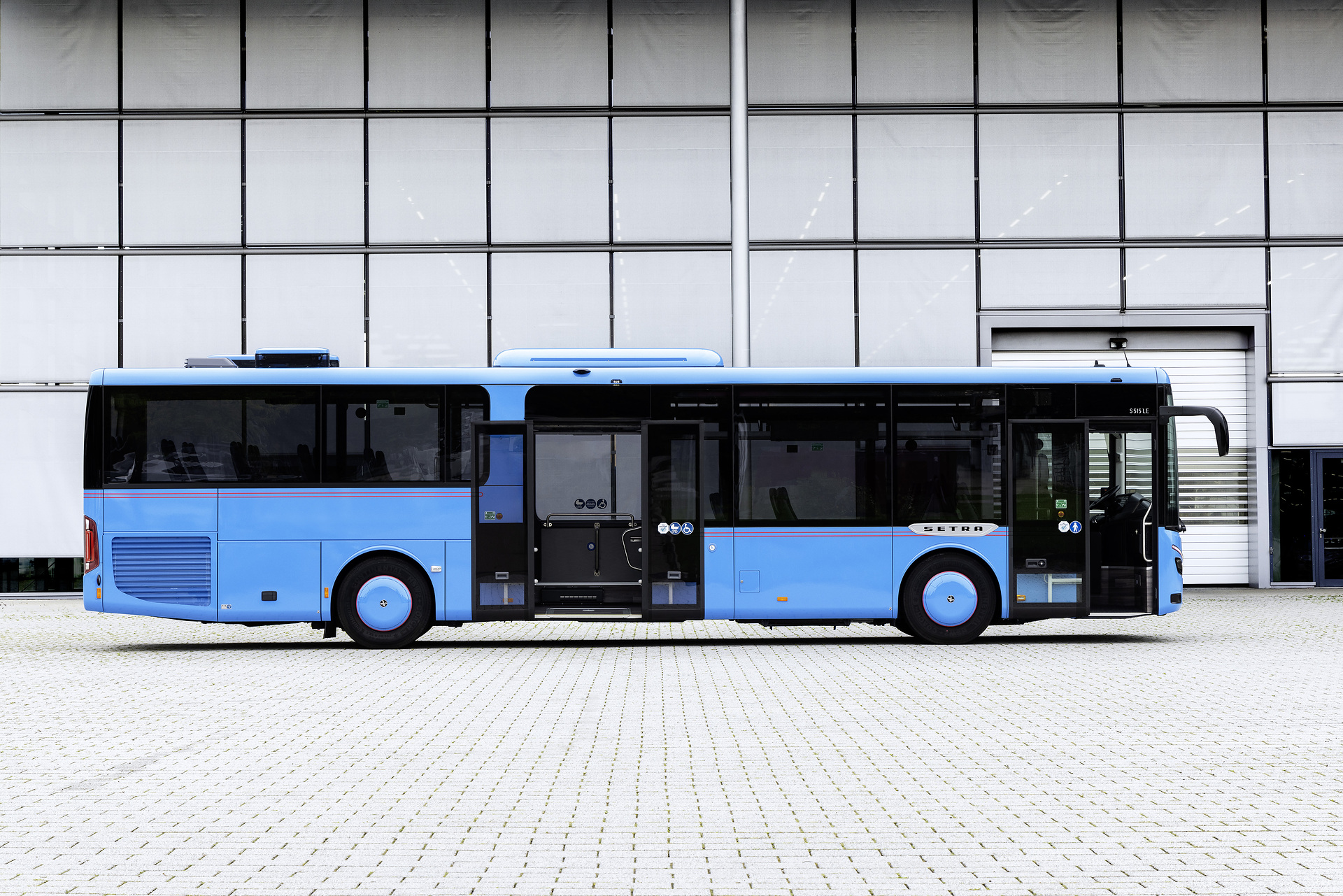 Setra S 515 LE test vehicle