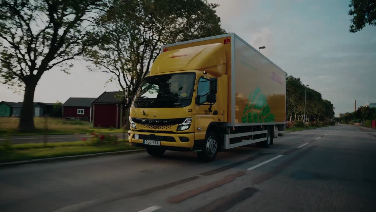 FUSO eCanter in Sweden: Falkenklev Logistik electrifies its routes for DHL in Malmö