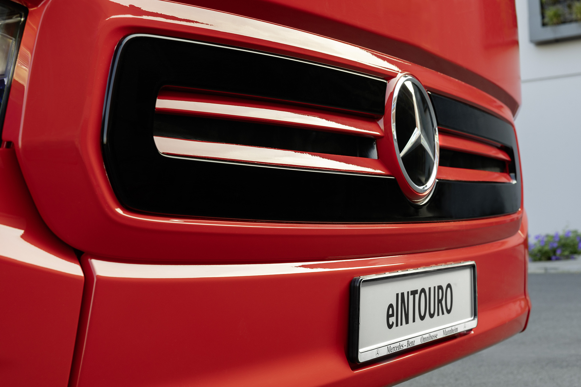 Mercedes-Benz eIntouro