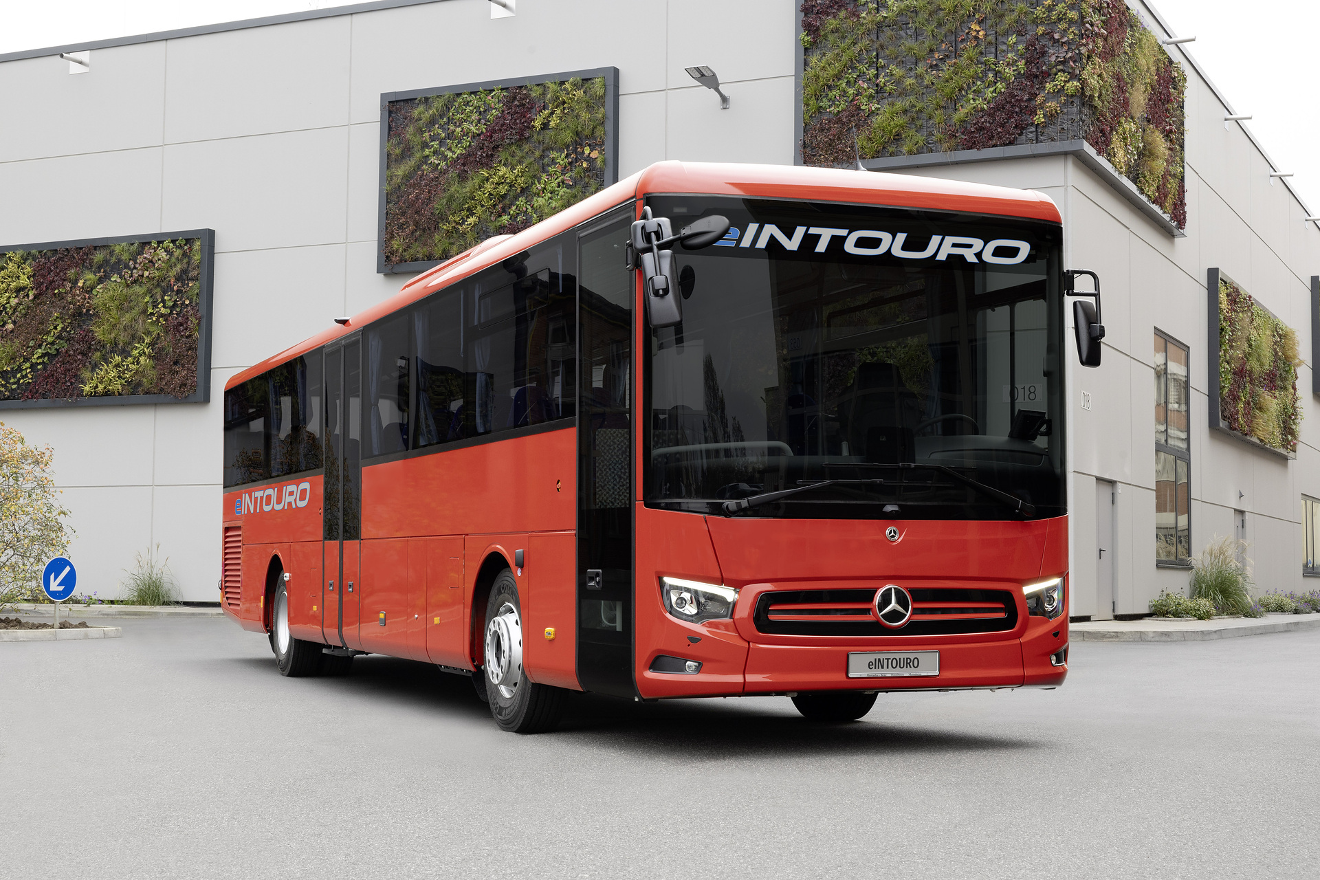 Mercedes-Benz eIntouro