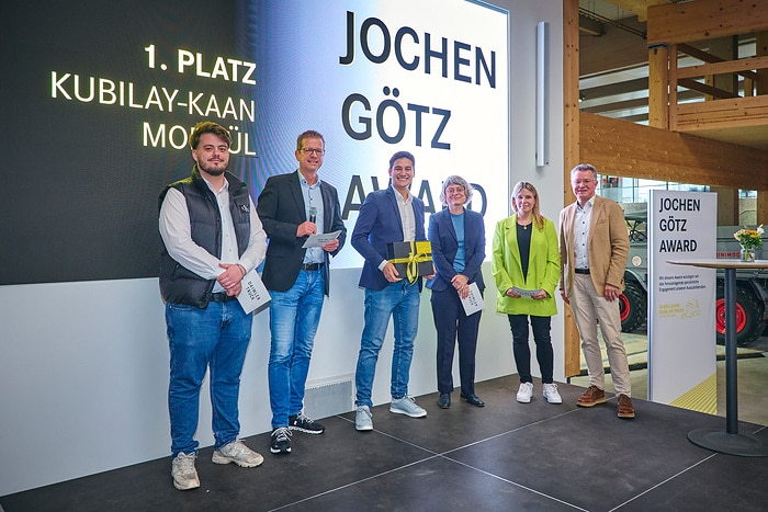 Award for apprentices at Daimler Truck: “Jochen Götz Award” presented for the first time to outstanding young talents