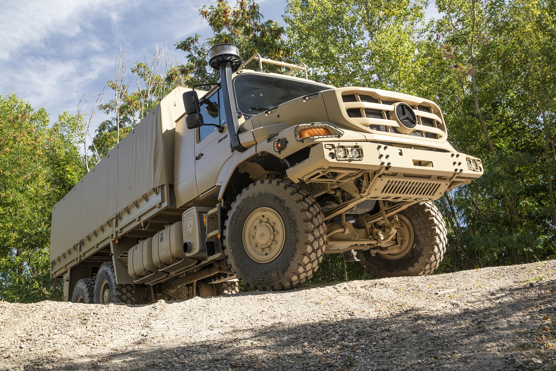 Daimler Truck focuses on growth in the defence sector