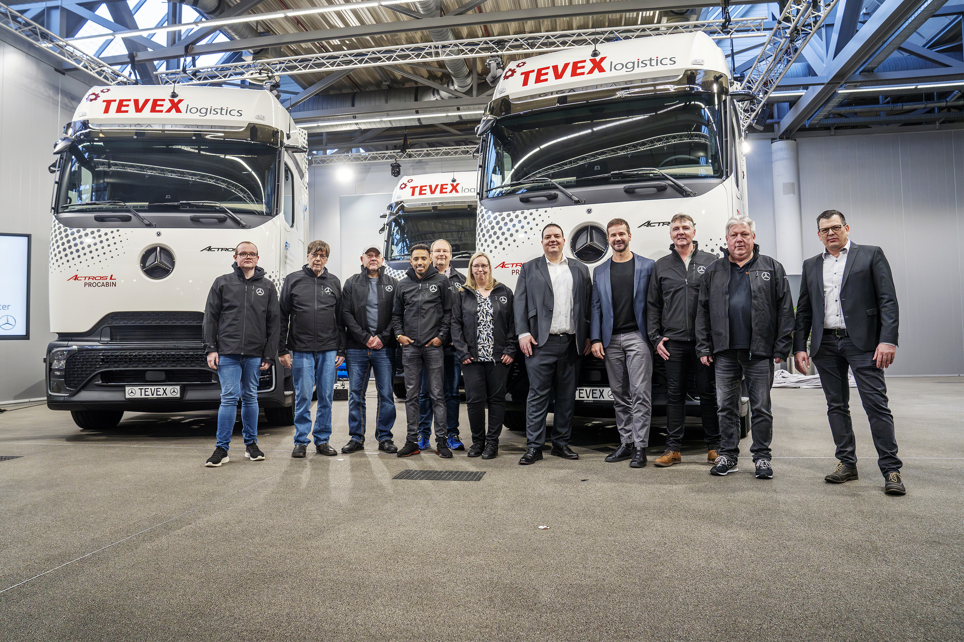 Tevex Logistics modernises its fleet with 150 new Mercedes-Benz Actros L vehicles for greater efficiency and safety