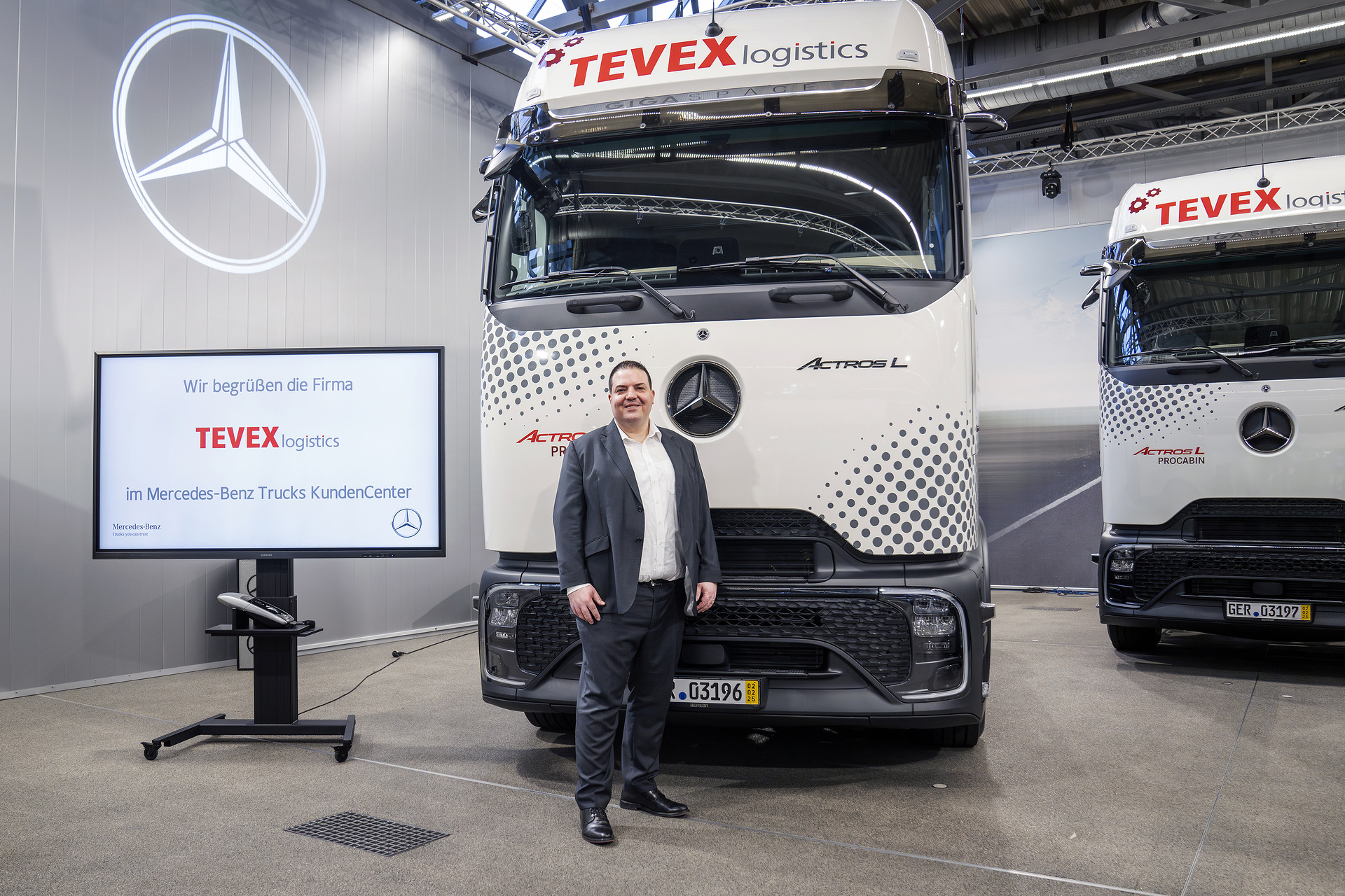 Tevex Logistics modernises its fleet with 150 new Mercedes-Benz Actros L vehicles for greater efficiency and safety