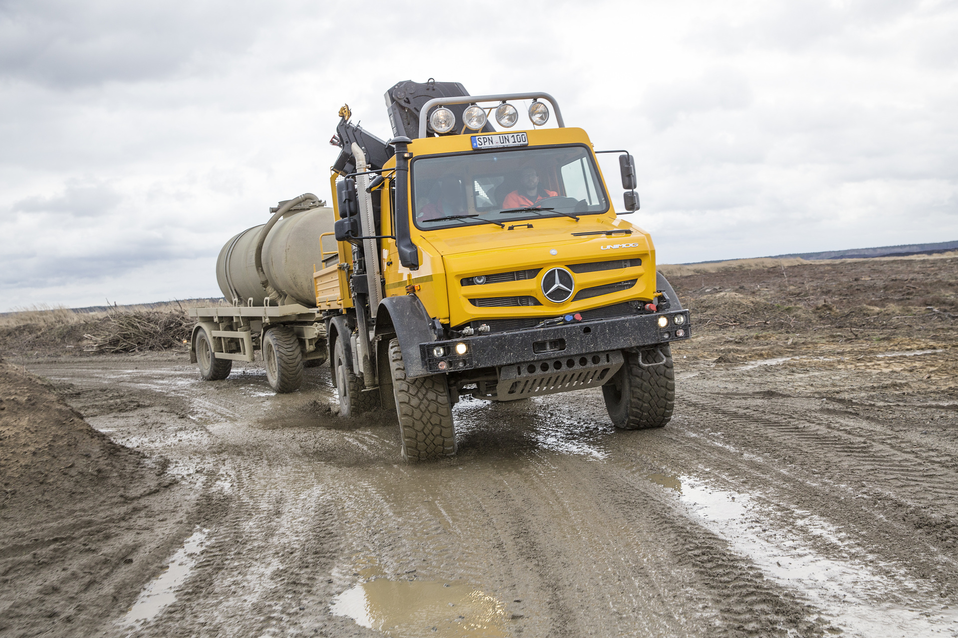 Mercedes-Benz Trucks auf der bauma 2025: Nachhaltige Fahrzeug-, Service- und Mobilitätslösungen für den Bauverkehr