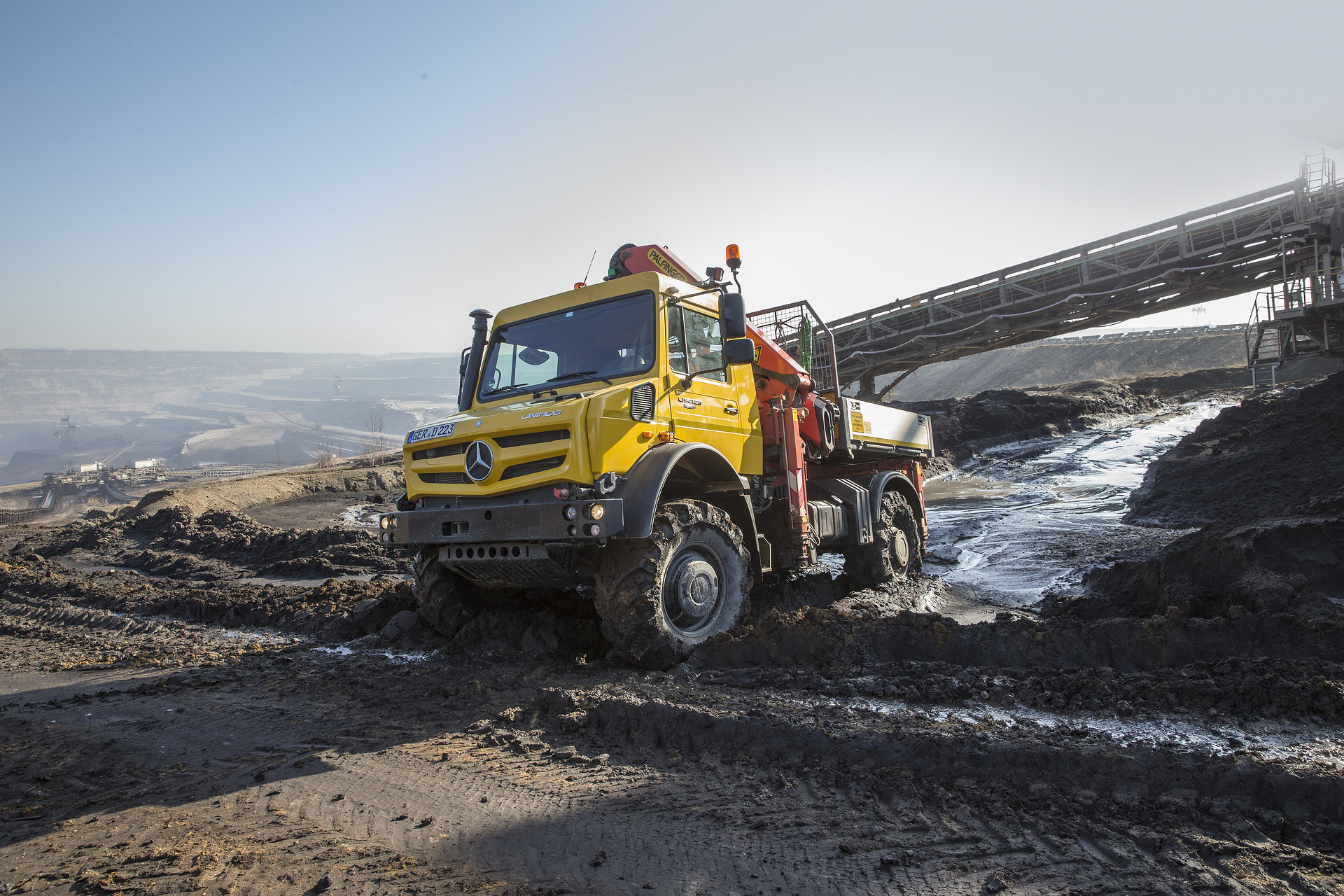 Mercedes-Benz Trucks auf der bauma 2025: Nachhaltige Fahrzeug-, Service- und Mobilitätslösungen für den Bauverkehr