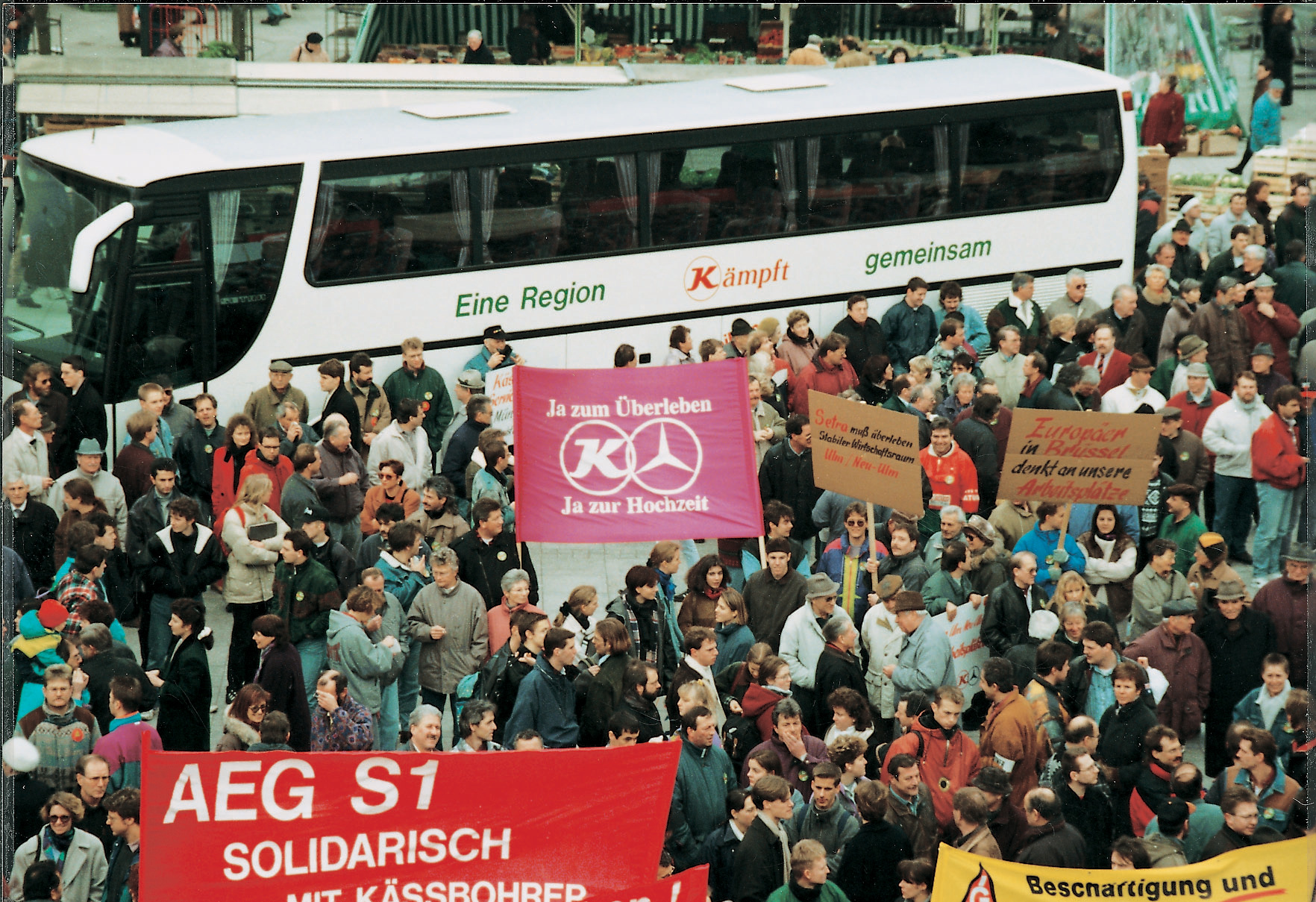 Happy Birthday Daimler Buses: 30 years of Mercedes-Benz and Setra buses under one roof