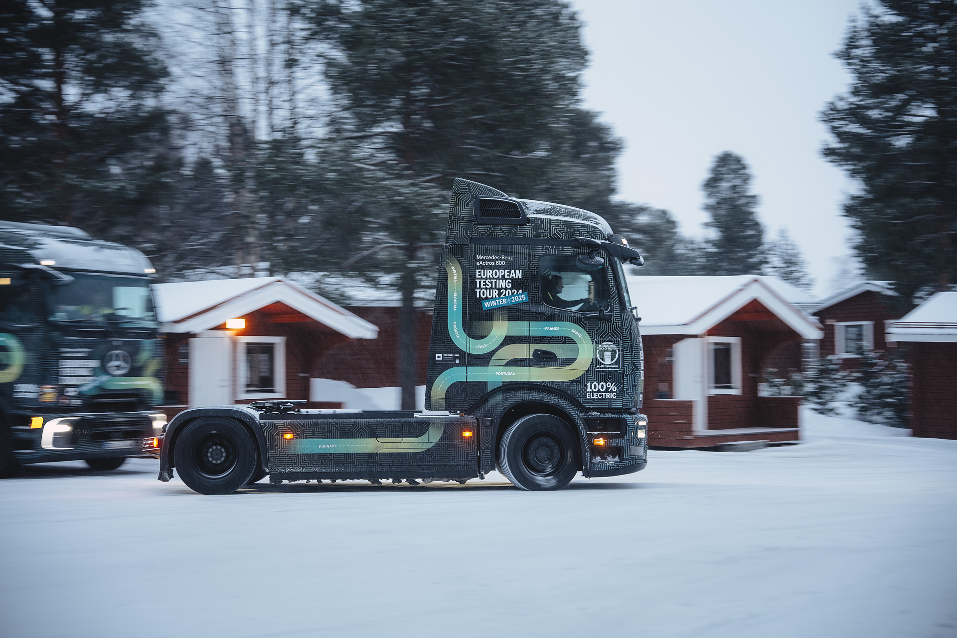 eActros 600 European tour in snow and ice: Electric trucks also drive efficiently in winter