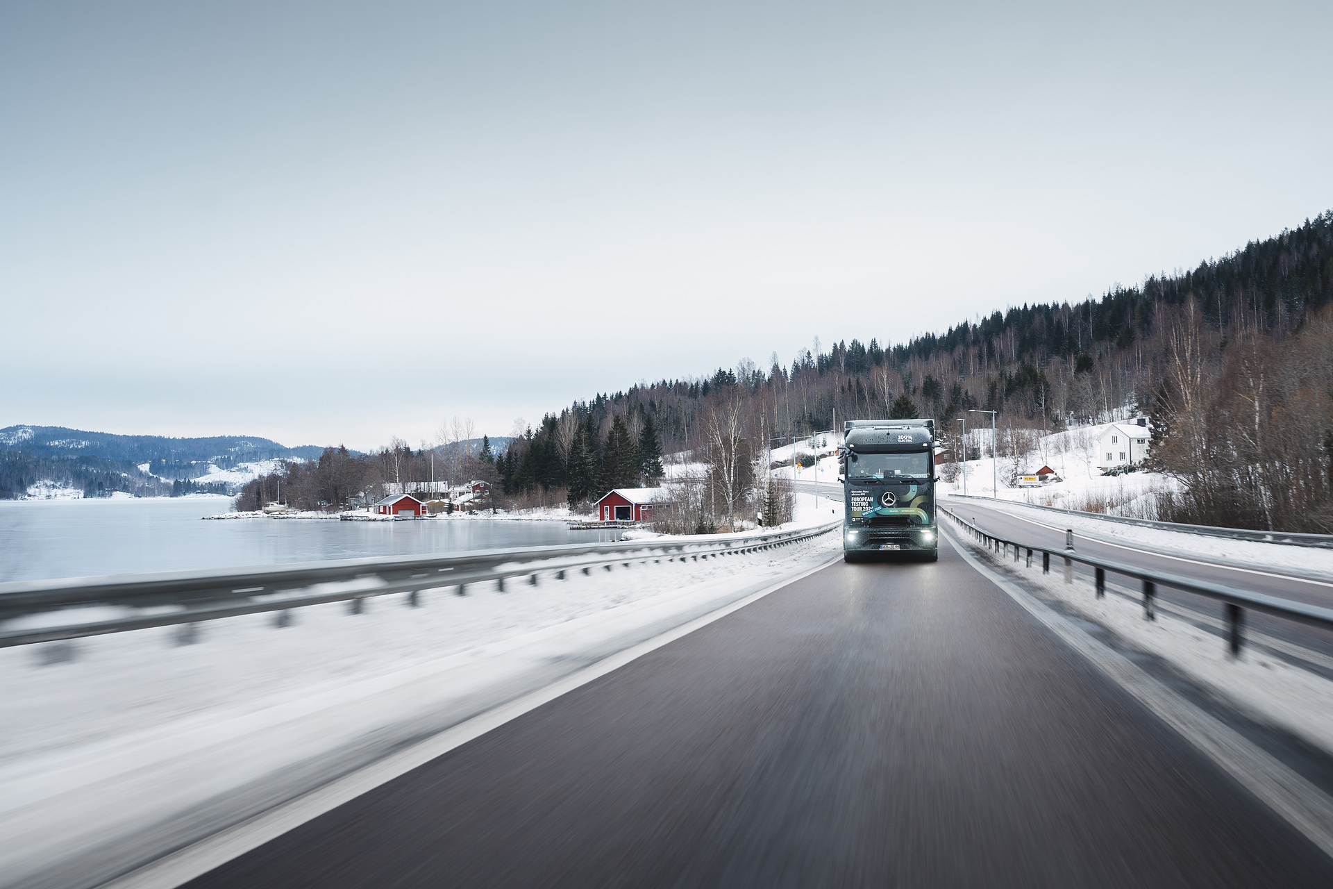 eActros 600 European tour in snow and ice: Electric trucks also drive efficiently in winter