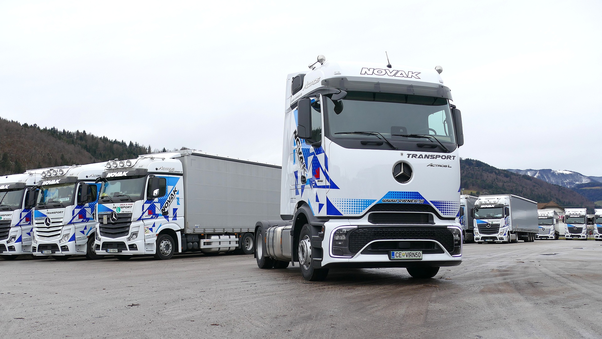 Quiet, efficient and comfortable: driver Ismet Dostović about the first Mercedes-Benz Actros L with ProCabin in Slovenia