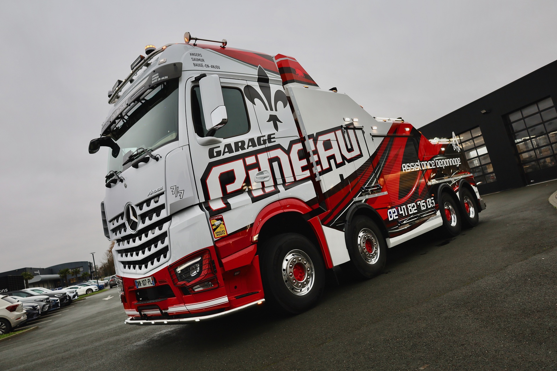 Mercedes-Benz Arocs as a heavy-duty towing truck