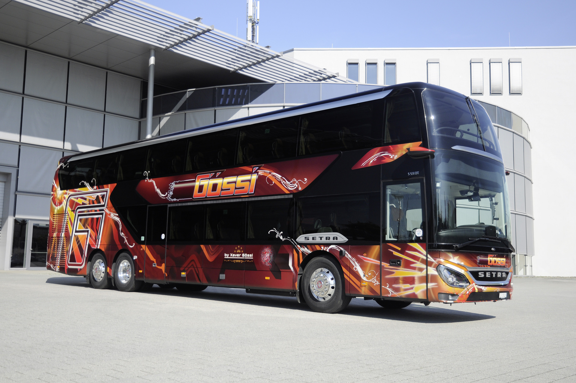 A bus for the company’s 50th anniversary: The S 531 DT of Gössi Carreisen from Horw. Swiss customers opt for Setra