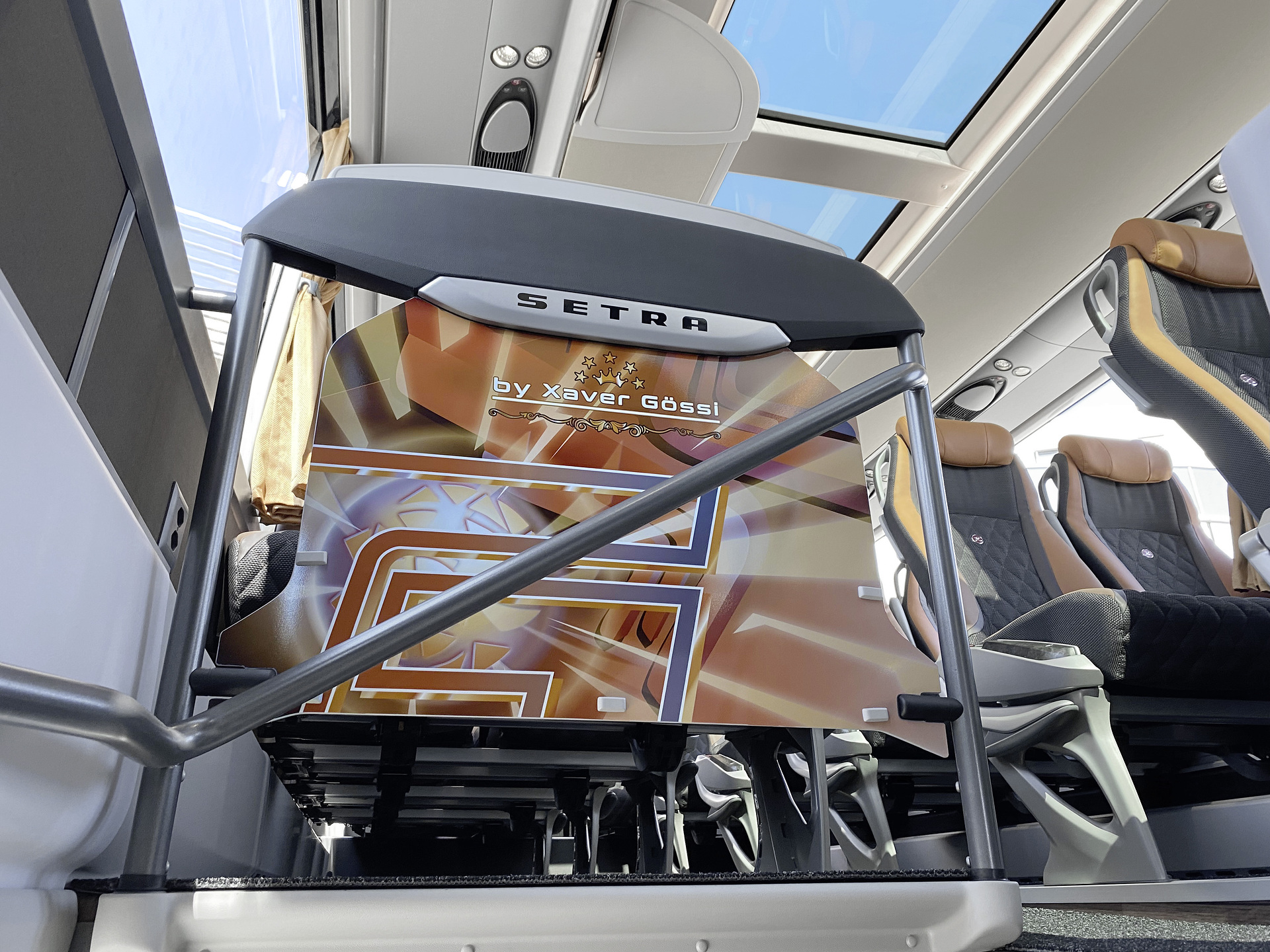 The design created by company founder Xaver Gössi also characterises the ambience of the vehicle. Swiss customers opt for Setra