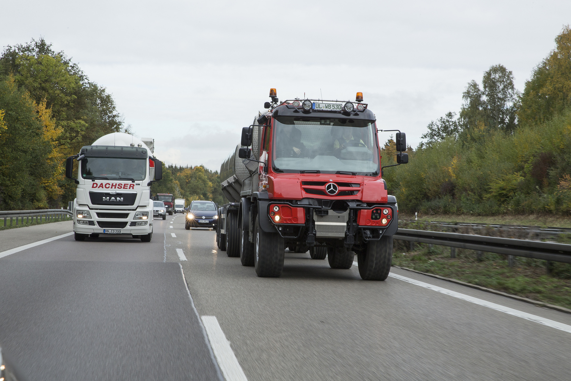 Maximum speed of the Unimog: 89 km/h, highway capable The Unimog for modern agriculture: three implement carriers at Agritechnica