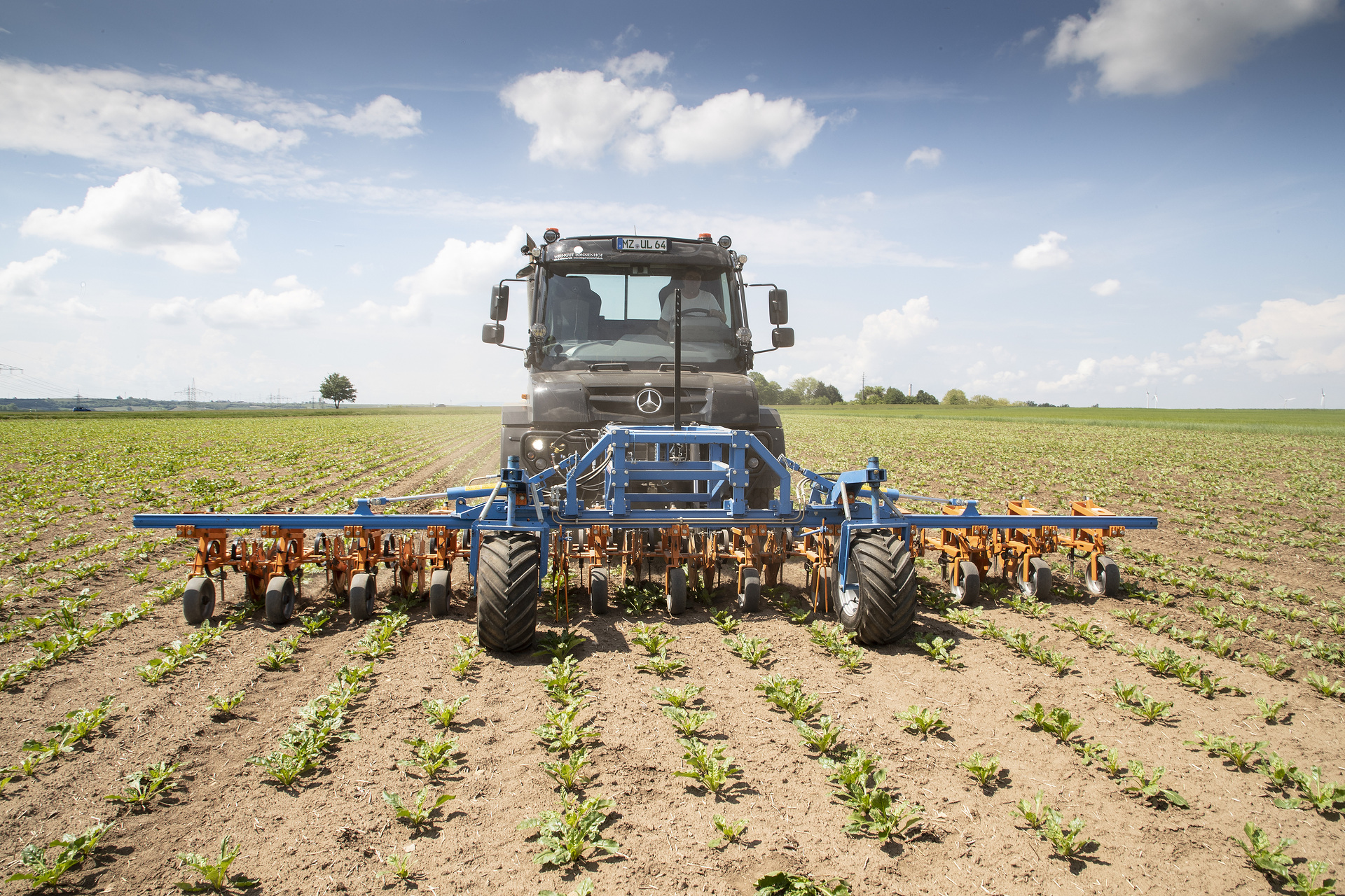 Unimog in agricultural operation The Unimog for modern agriculture: three implement carriers at Agritechnica