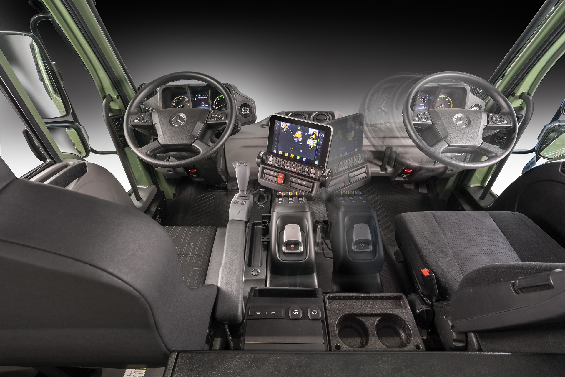 UNI-TOUCH operating system with VarioPilot alternate steering The Unimog for modern agriculture: three implement carriers at Agritechnica