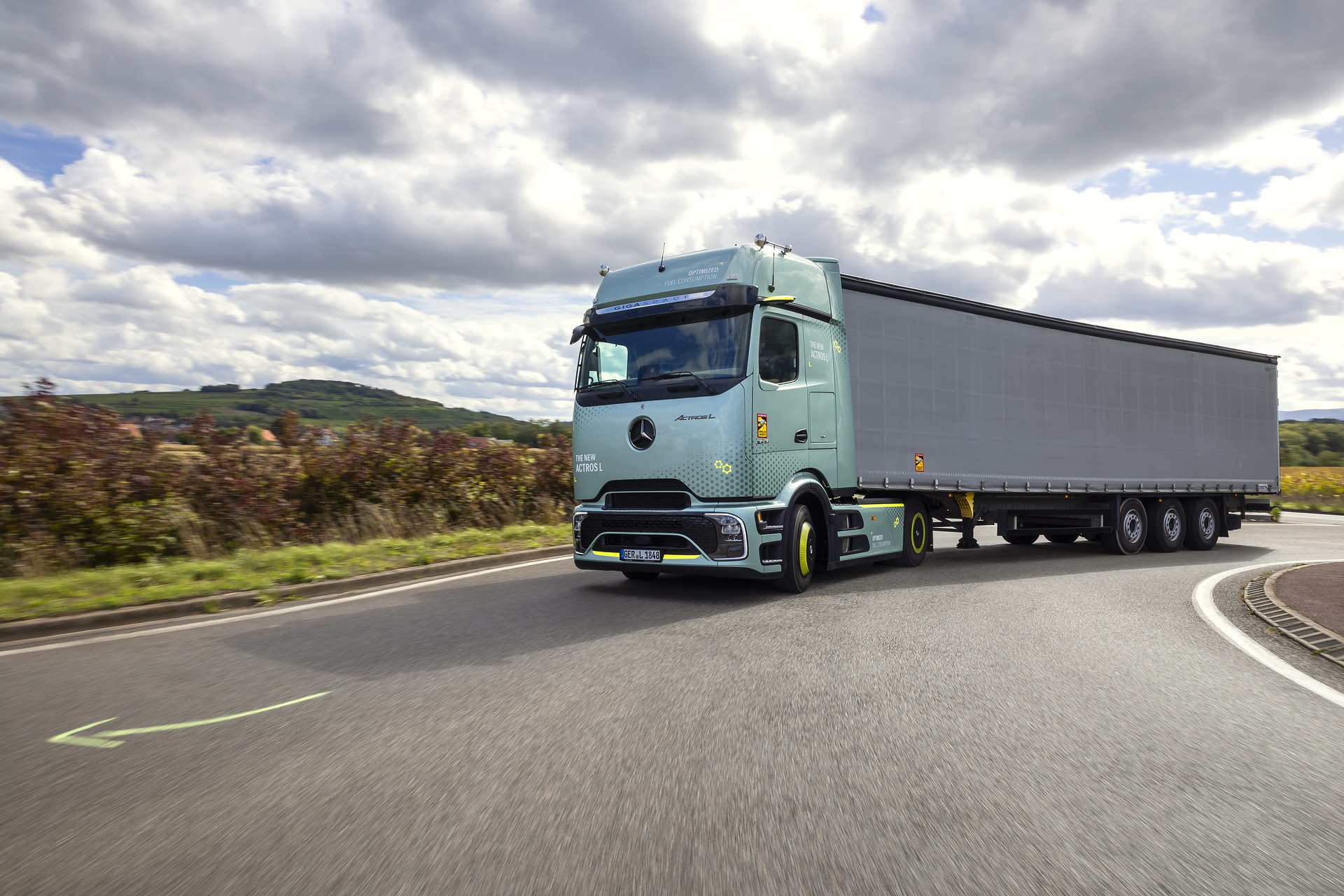 The Actros L on the roads around Molsheim, facility of Mercedes-Benz Trucks in France Mercedes-Benz Actros L