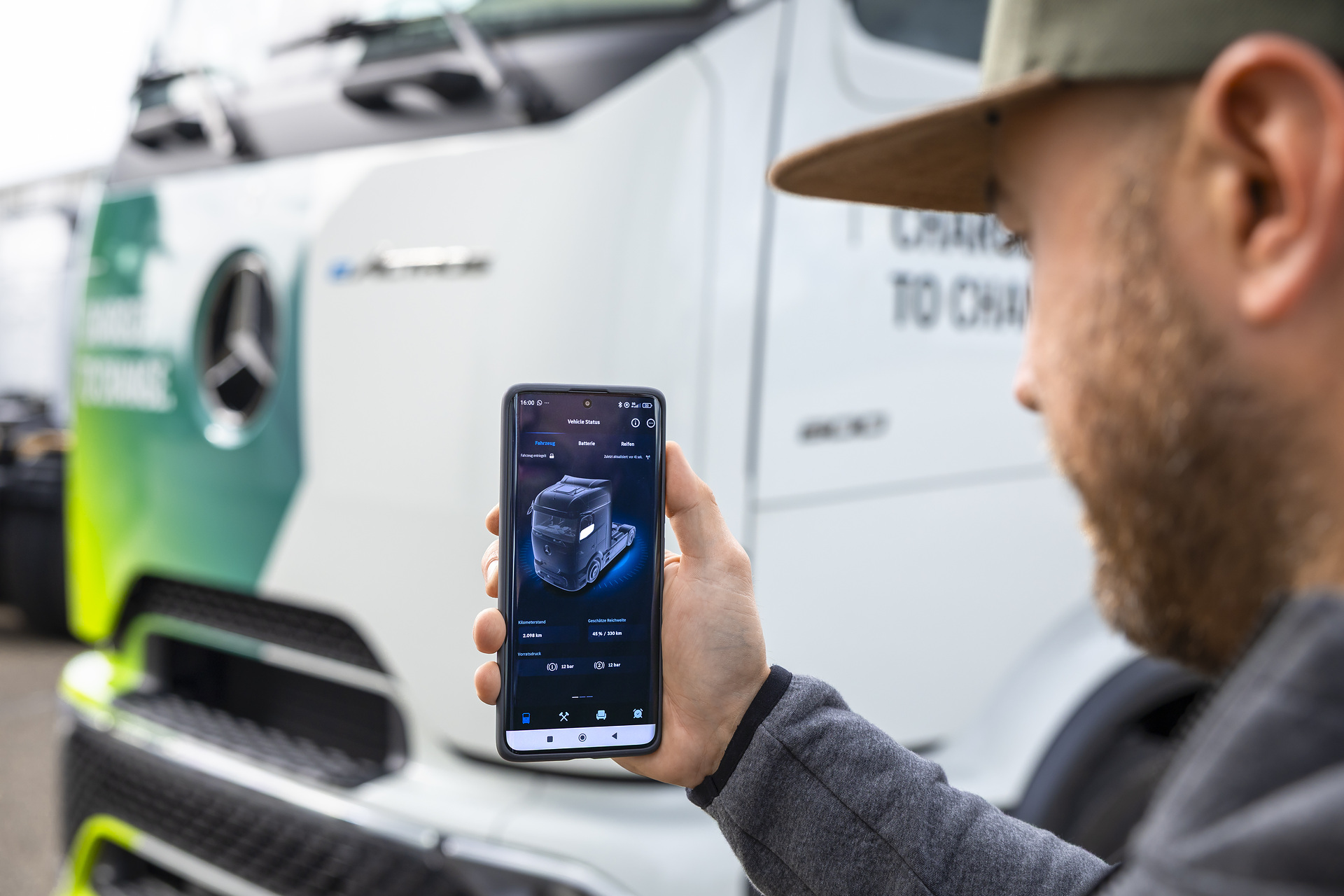 The Mercedes-Benz eActros 600 on the roads around Molsheim, facility of Mercedes-Benz Trucks in France Mercedes-Benz eActros 600