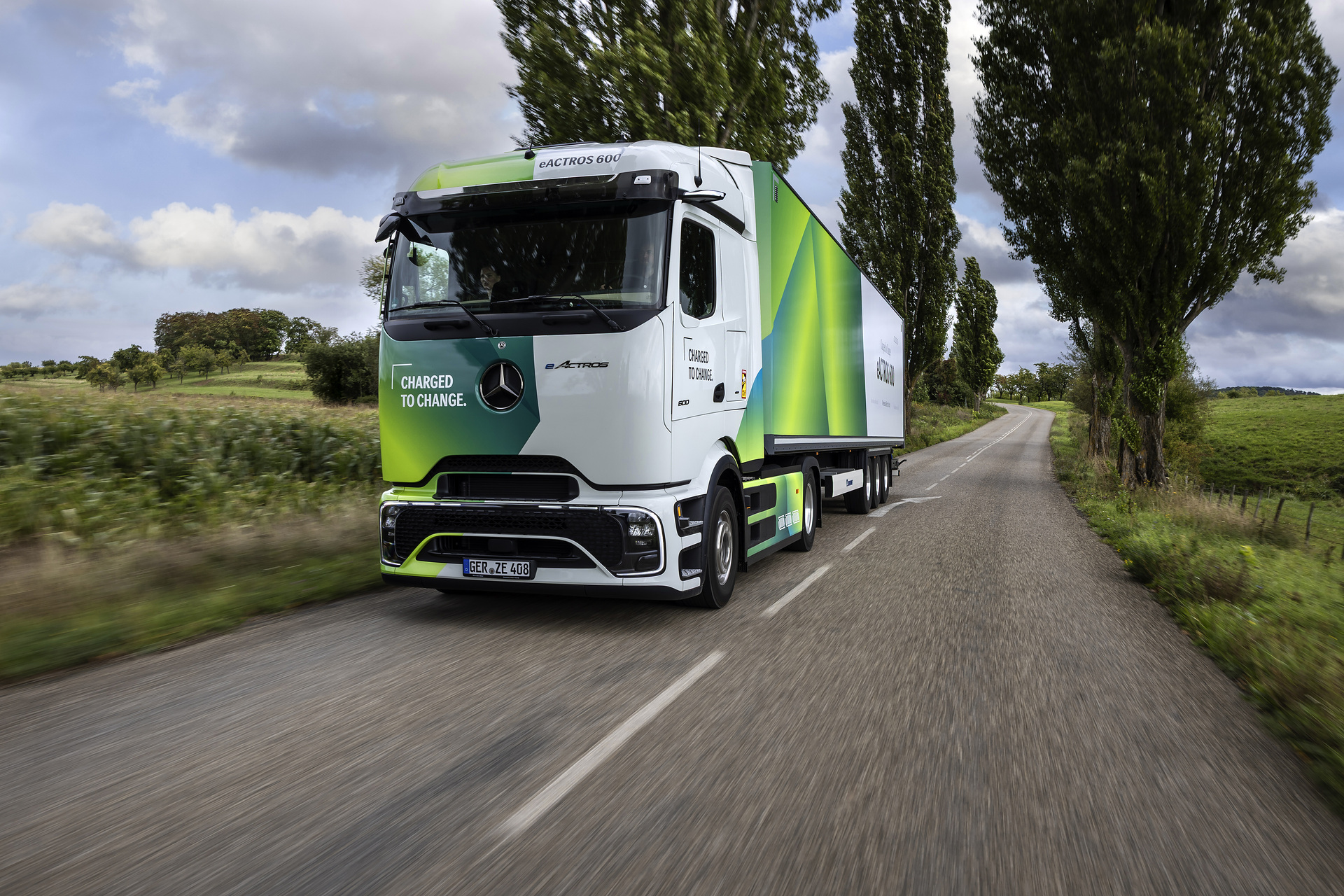 The Mercedes-Benz eActros 600 on the roads around Molsheim, facility of Mercedes-Benz Trucks in France Mercedes-Benz eActros 600