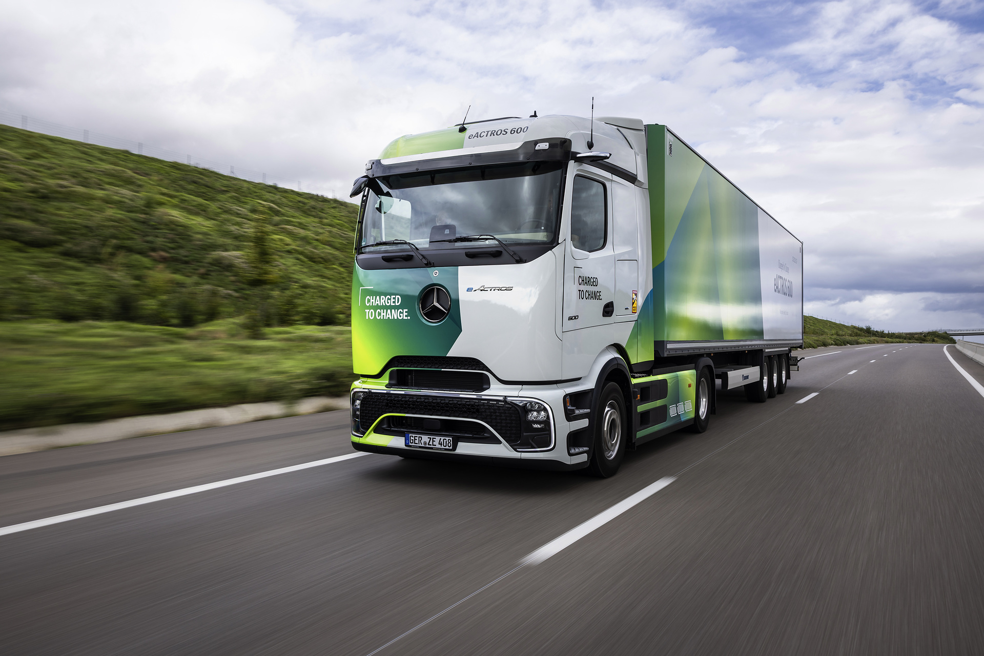 The Mercedes-Benz eActros 600 on the roads around Molsheim, facility of Mercedes-Benz Trucks in France Mercedes-Benz eActros 600