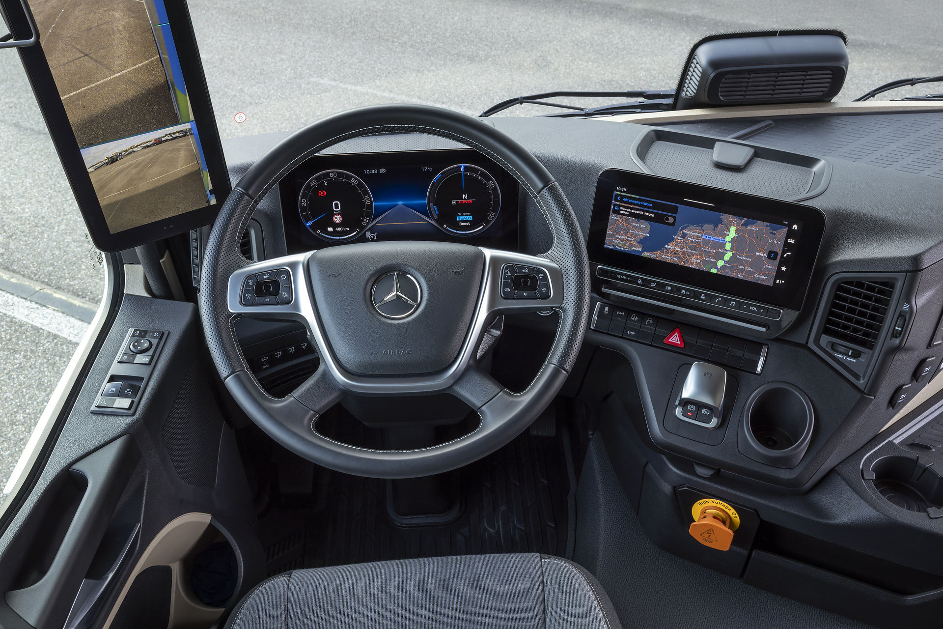 The Mercedes-Benz eActros 600 on the roads around Molsheim, facility of Mercedes-Benz Trucks in France Mercedes-Benz eActros 600