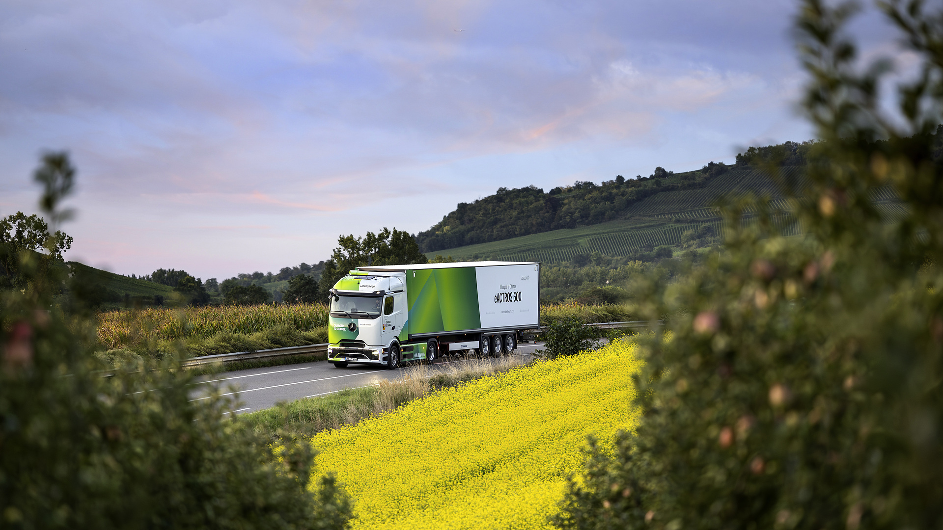 The Mercedes-Benz eActros 600 on the roads around Molsheim, facility of Mercedes-Benz Trucks in France Mercedes-Benz eActros 600