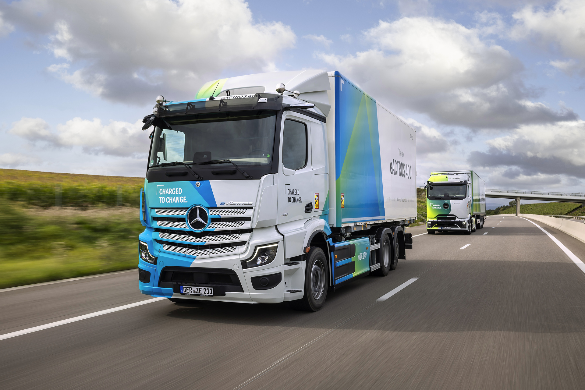 Mercedes-Benz Trucks Driving Experience for media around the manufacturers facility in Molsheim, France Group pictures: Mercedes-Benz eActros 400 / eActros 600 / Actros L