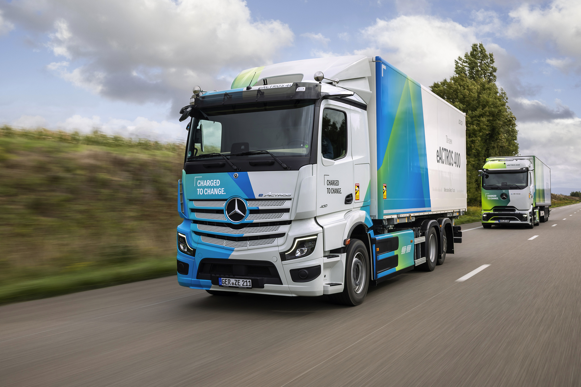 Mercedes-Benz Trucks Driving Experience for media around the manufacturers facility in Molsheim, France Group pictures: Mercedes-Benz eActros 400 / eActros 600 / Actros L