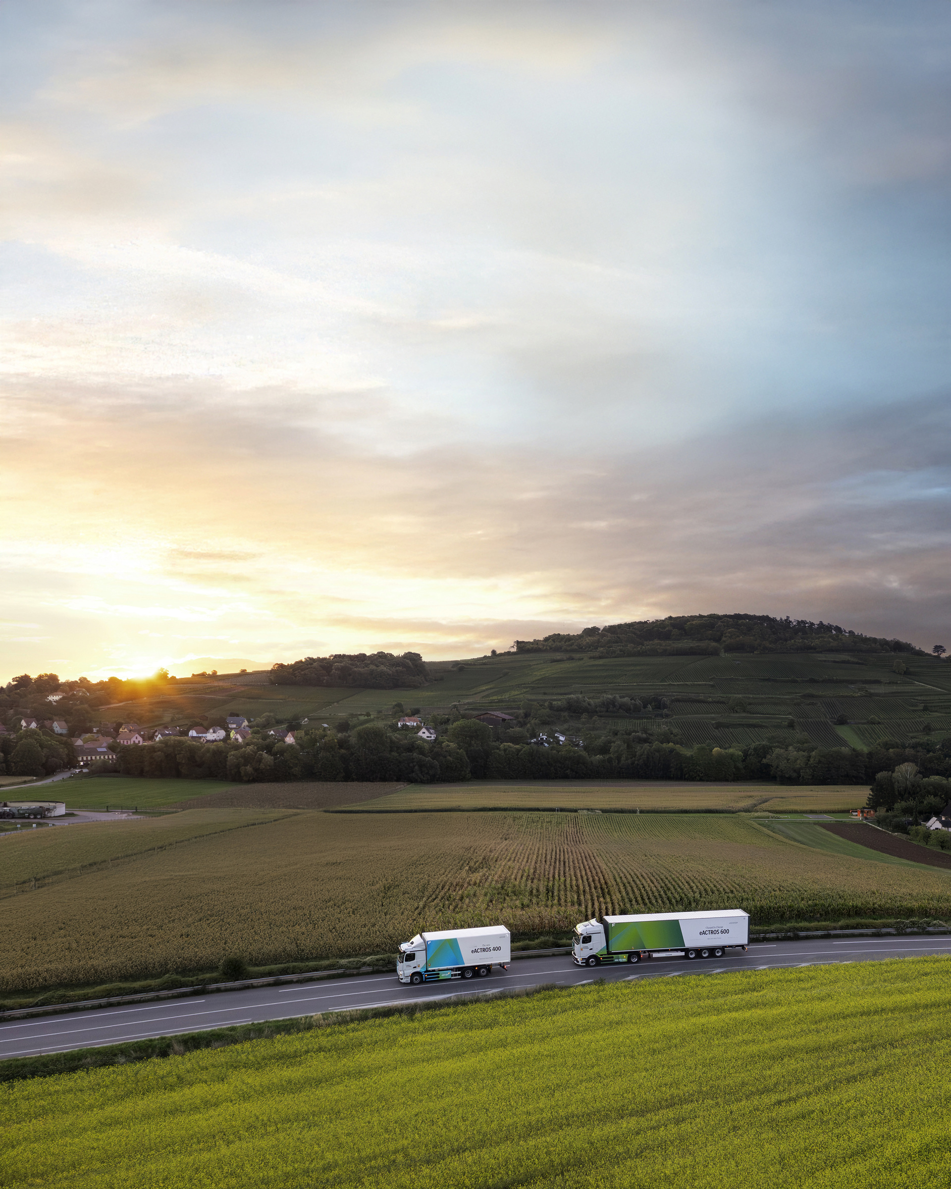 Mercedes-Benz Trucks Driving Experience for media around the manufacturers facility in Molsheim, France Group pictures: Mercedes-Benz eActros 400 / eActros 600 / Actros L