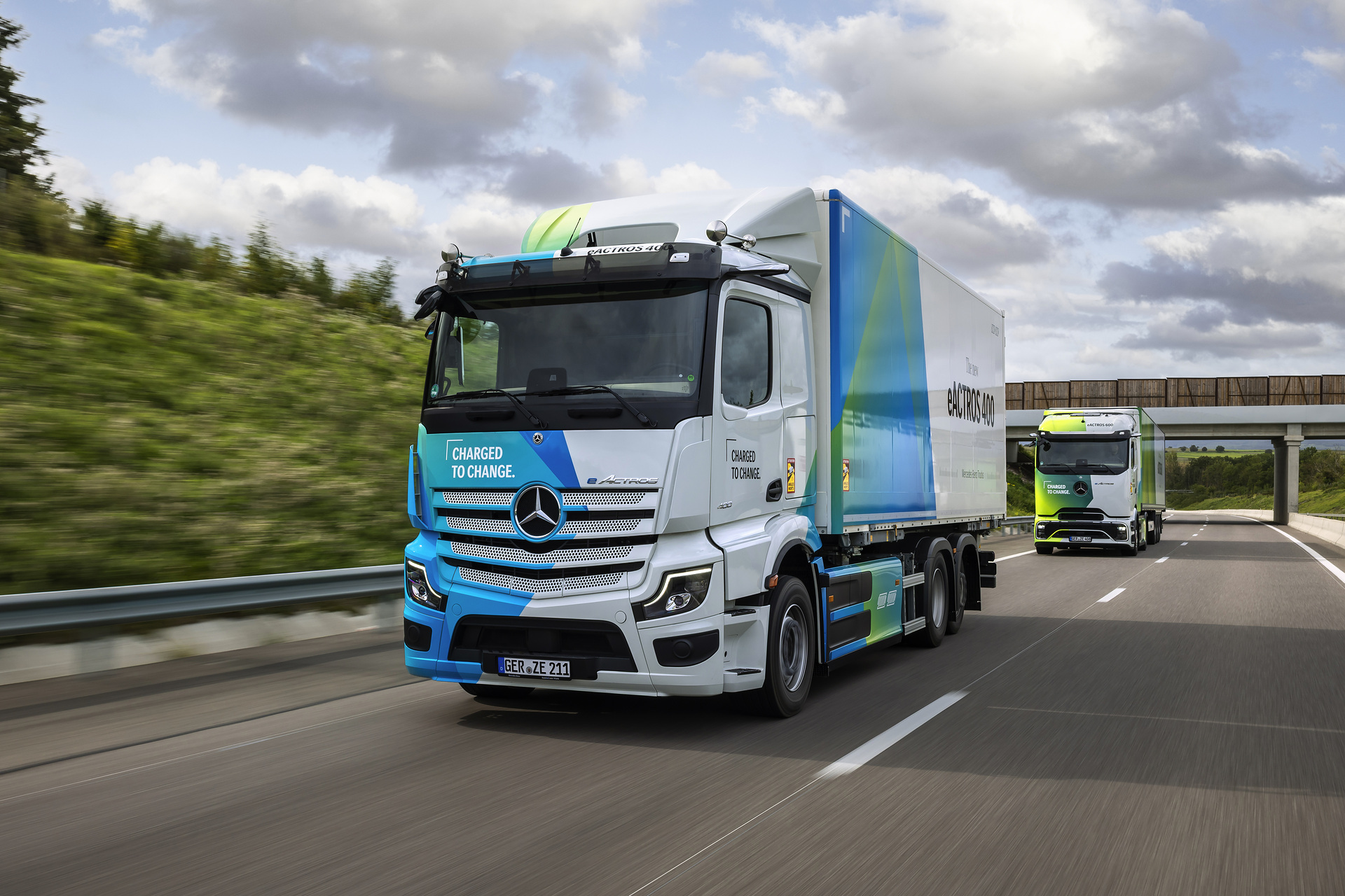 Mercedes-Benz Trucks Driving Experience for media around the manufacturers facility in Molsheim, France Group pictures: Mercedes-Benz eActros 400 / eActros 600 / Actros L